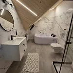 Apartman Z Prywatna Wanna Z Hydromasazem - U Parow